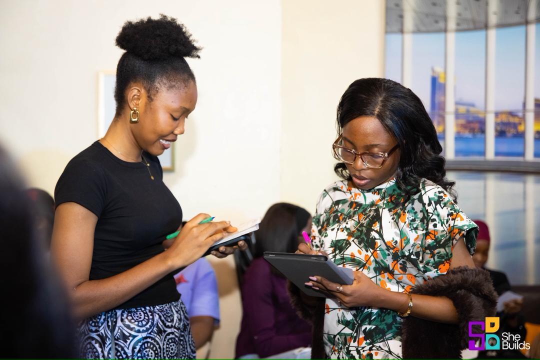 A moment of connection at the SheBuilds hangout 33